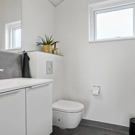 Feriehus Beautiful In Nykobing M With Wifi