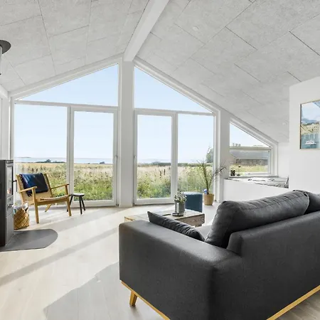 Prázdninový dům Beautiful In Nykobing M With Wifi