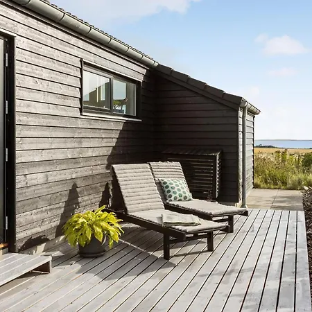 Feriehus Beautiful In Nykobing M With Wifi *